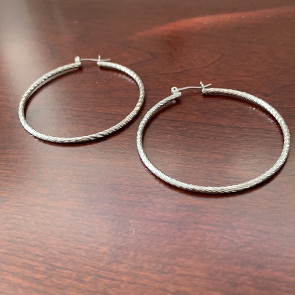 Textured Silver Hoop Earrings - Picture 4 of 8